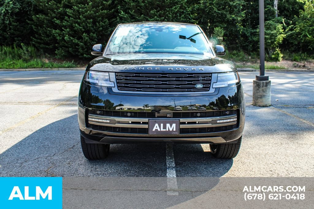 Used 2025 Land Rover Range Rover Long Wheelbase SE AWD/4WD image 9