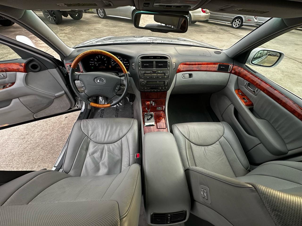 Used 2004 Lexus LS 430 RWD image 37