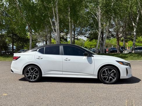 New 2025 Nissan Sentra SR w/ SR Premium Package image 5