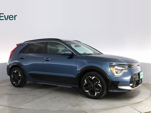 Used 2023 Kia Niro Wave image 5