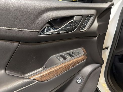 Used 2021 GMC Acadia Denali image 27