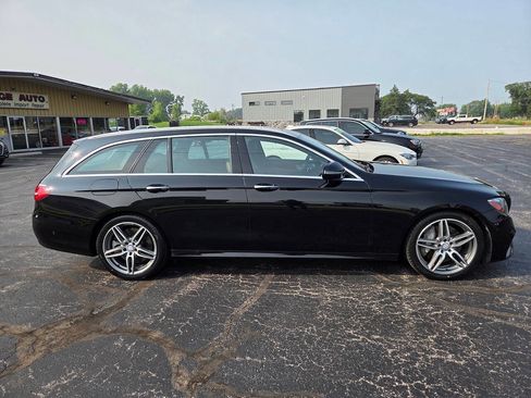 Used 2017 Mercedes-Benz E 400 4MATIC Wagon image 9
