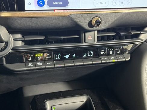 New 2026 Toyota Crown Signia AWD/4WD image 32