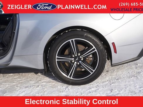 Used 2024 Ford Mustang Premium image 6