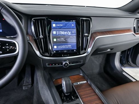 Certified 2025 Volvo V60 B5 Cross Country Plus image 14