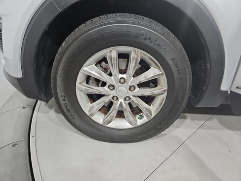 Used 2017 Kia Sorento AWD image 26