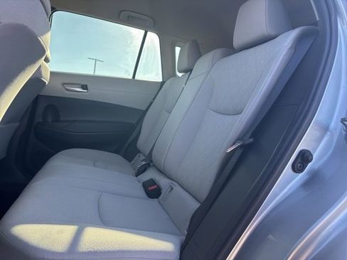 Used 2025 Toyota Corolla Cross L image 8