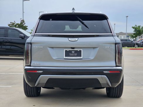 New 2026 Cadillac Vistiq Luxury image 8