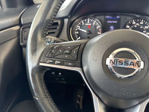 Used 2018 Nissan Rogue SV FWD image 29