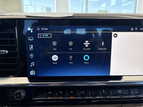 Used 2023 Chevrolet Silverado 1500 LTZ AWD/4WD image 34