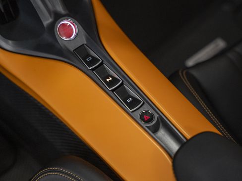 Used 2021 McLaren Elva RWD image 80