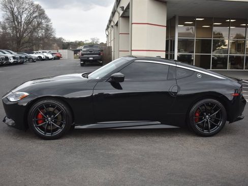Used 2025 Nissan Z Performance w/ Floor Mat Package image 9
