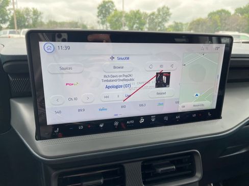 New 2025 Ford Maverick Lariat w/ Black Appearance Package image 15