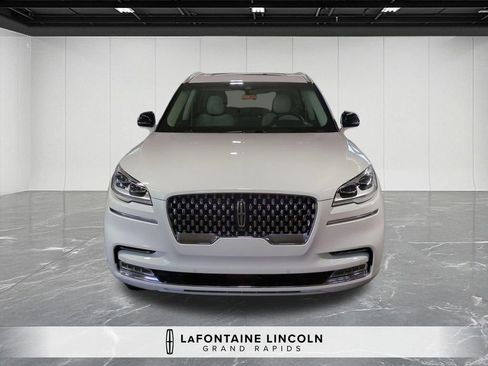 Certified 2023 Lincoln Aviator Black Label w/ Dynamic Handling Package AWD/4WD image 8