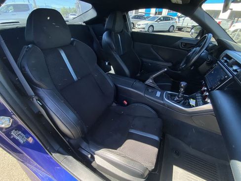 Used 2023 Toyota GR86 Premium w/ ALL Weather Mat Package (TMS) RWD image 23