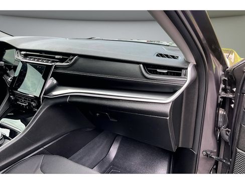 Used 2023 Jeep Grand Cherokee L Laredo w/ Luxury Tech Group I AWD/4WD image 50