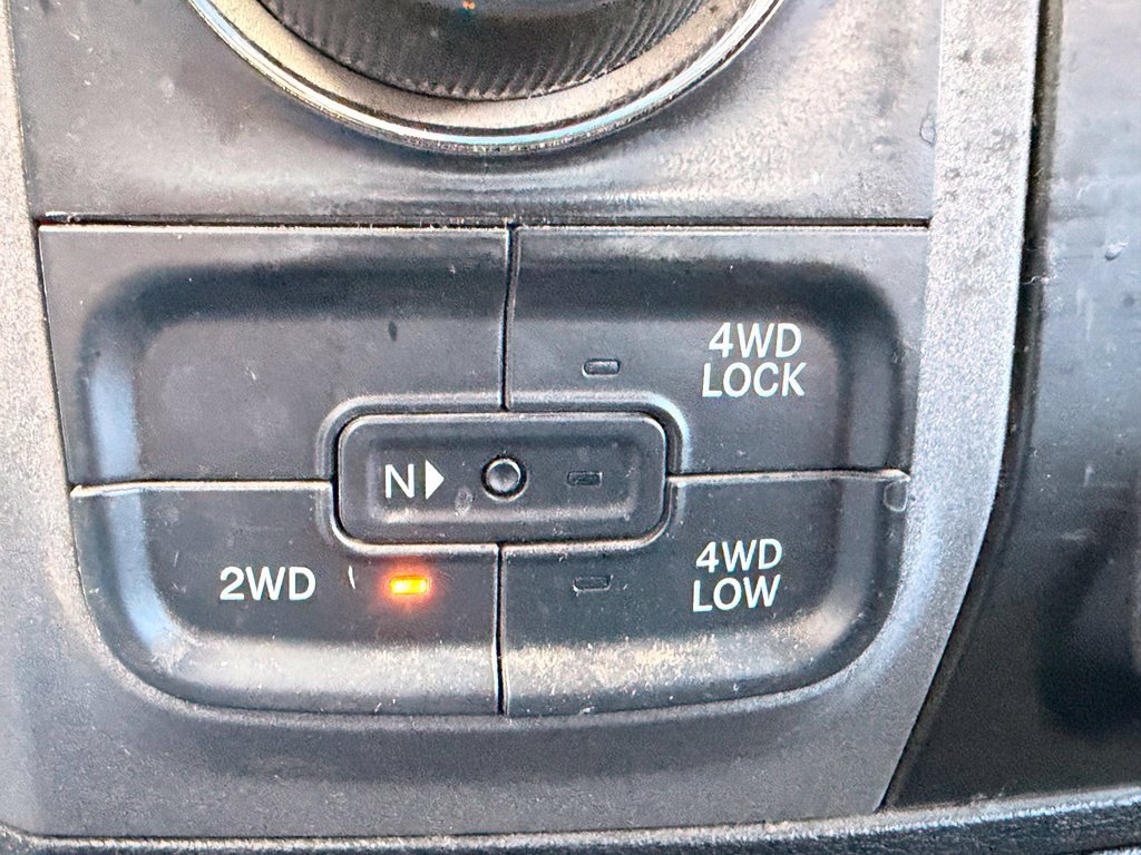Used 2018 RAM 1500 Express AWD/4WD image 14