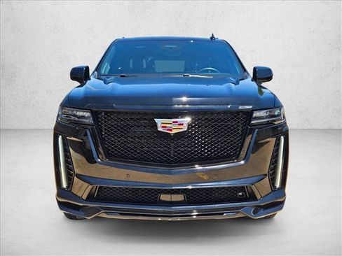 Used 2024 Cadillac Escalade V AWD/4WD image 2