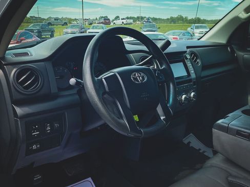 Used 2016 Toyota Tundra SR AWD/4WD image 2