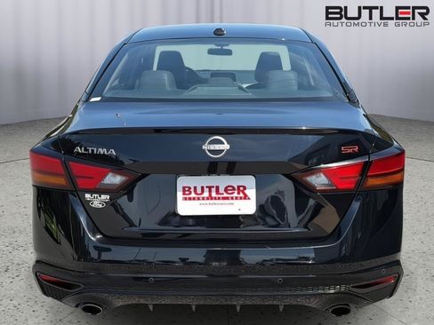 Used 2024 Nissan Altima 2.5 SR FWD image 5