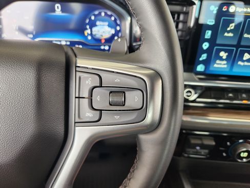 Used 2024 Chevrolet Silverado 1500 LT AWD/4WD image 31