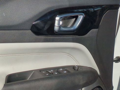 New 2026 Jeep Compass Limited image 11