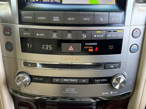 Used 2014 Lexus LX 570 4WD image 4