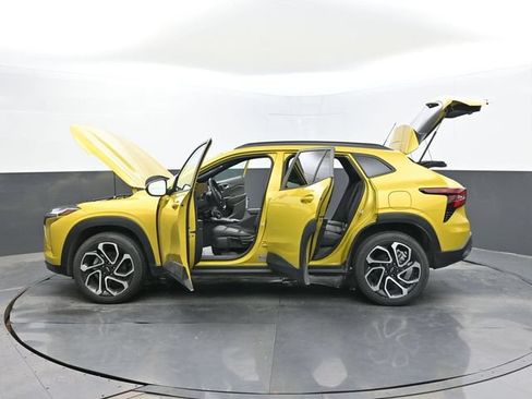 Used 2025 Chevrolet Trax RS w/ Driver Confidence Package FWD image 59