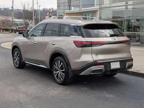 Used 2023 INFINITI QX60 Sensory w/ Vision Package image 4