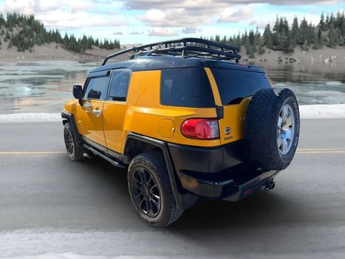 Used 2008 Toyota FJ Cruiser 4WD image 5