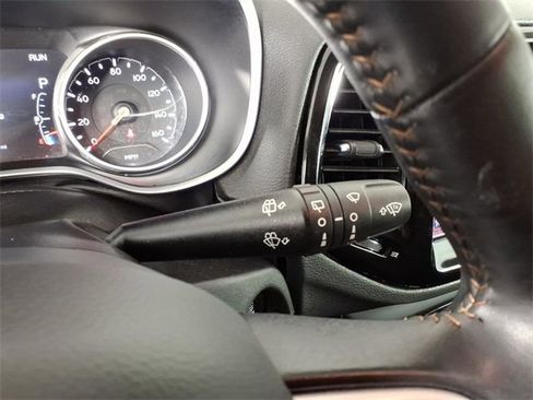 Used 2019 Jeep Compass Limited image 18