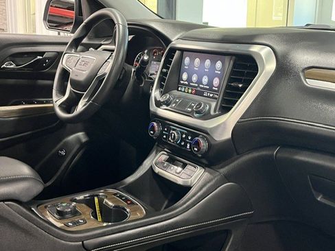 Certified 2023 GMC Acadia SLE w/ Driver Convenience Package AWD/4WD image 9