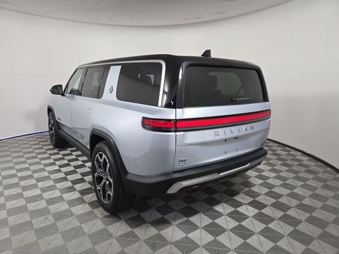 Used 2025 Rivian R1S Adventure AWD/4WD image 3