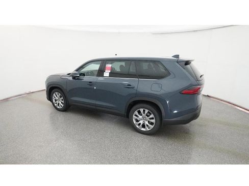 New 2026 Toyota Grand Highlander Limited image 4