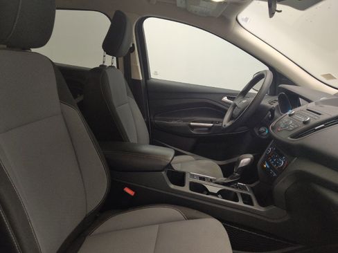 Used 2018 Ford Escape SE image 21