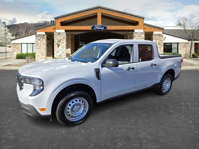 New 2025 Ford Maverick XL w/ Equipment Group 101A