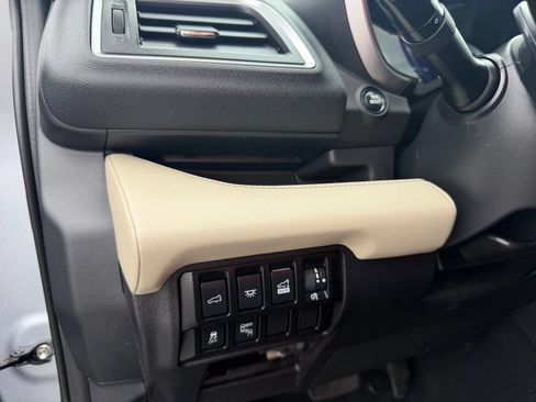 Used 2021 Subaru Ascent Limited AWD/4WD image 25