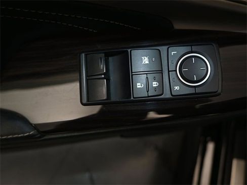 Used 2016 Lexus RC 200t image 14