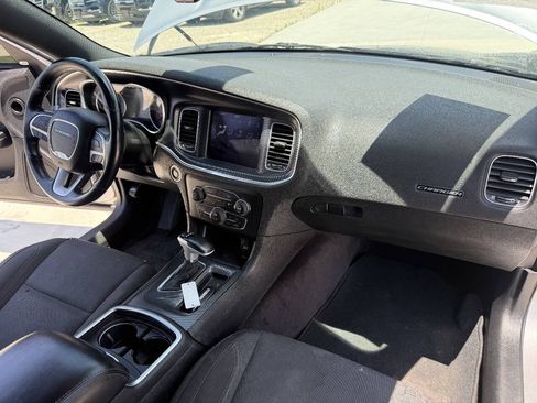 Used 2018 Dodge Charger R/T RWD image 23