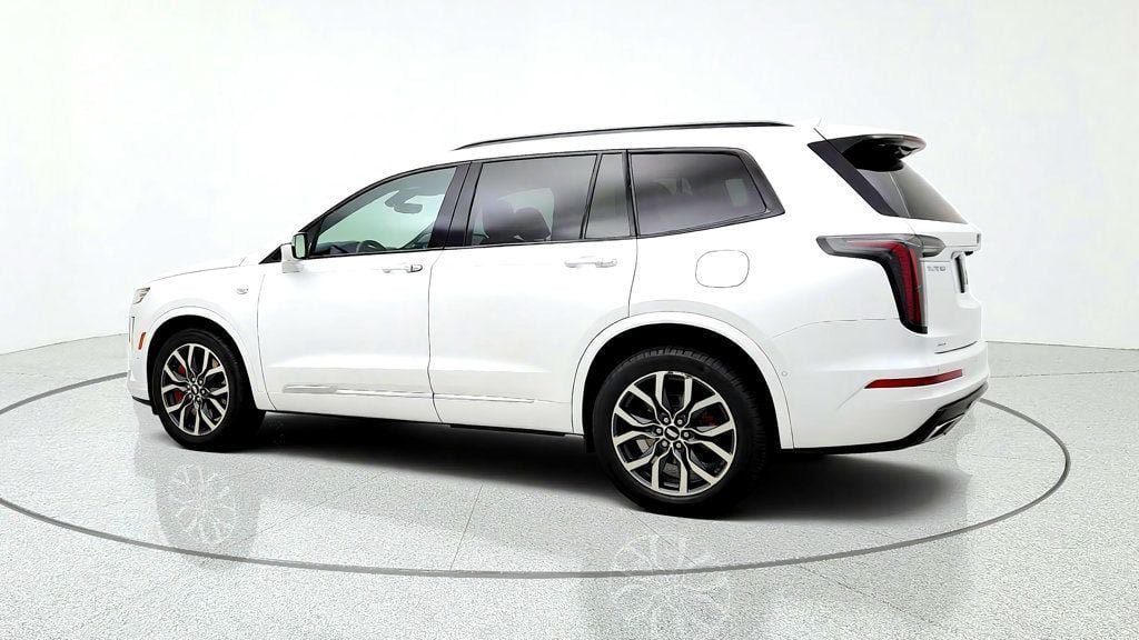 Used 2024 Cadillac XT6 Sport w/ Platinum Package AWD/4WD image 7