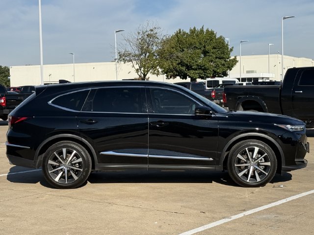 Used 2025 Acura MDX w/ Technology Package FWD image 3