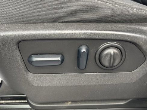 Used 2023 Chevrolet Silverado 2500 LT image 11