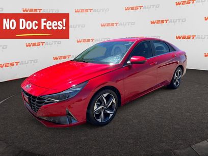 Used 2023 Hyundai Elantra Limited w/ Preferred Accessory Package