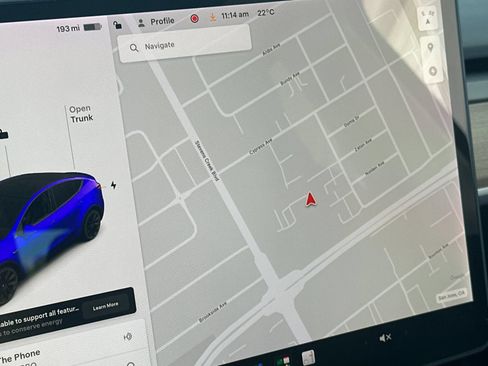 Used 2021 Tesla Model Y Long Range AWD/4WD image 19