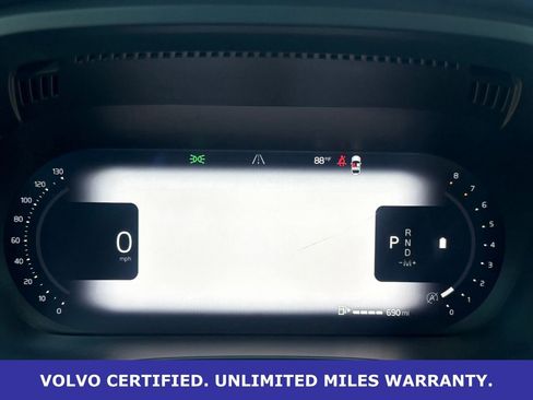 Certified 2025 Volvo XC60 B5 Core AWD/4WD image 16