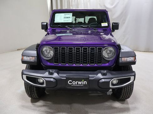 New 2026 Jeep Gladiator Sport image 2