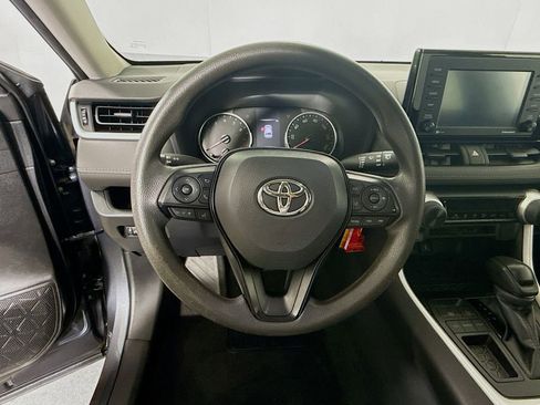 Certified 2022 Toyota RAV4 LE FWD image 12