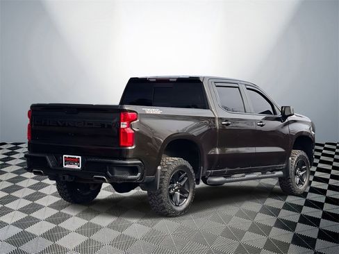 Used 2020 Chevrolet Silverado 1500 LT Trail Boss image 4