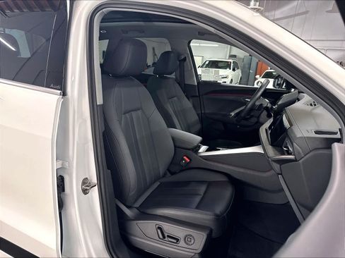 Used 2025 Audi Q5 Premium AWD/4WD image 10