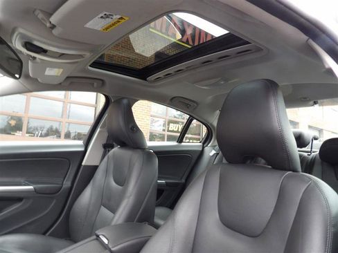 Used 2015 Volvo S60 T5 Premier image 13